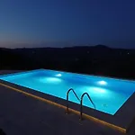 Vista Villa